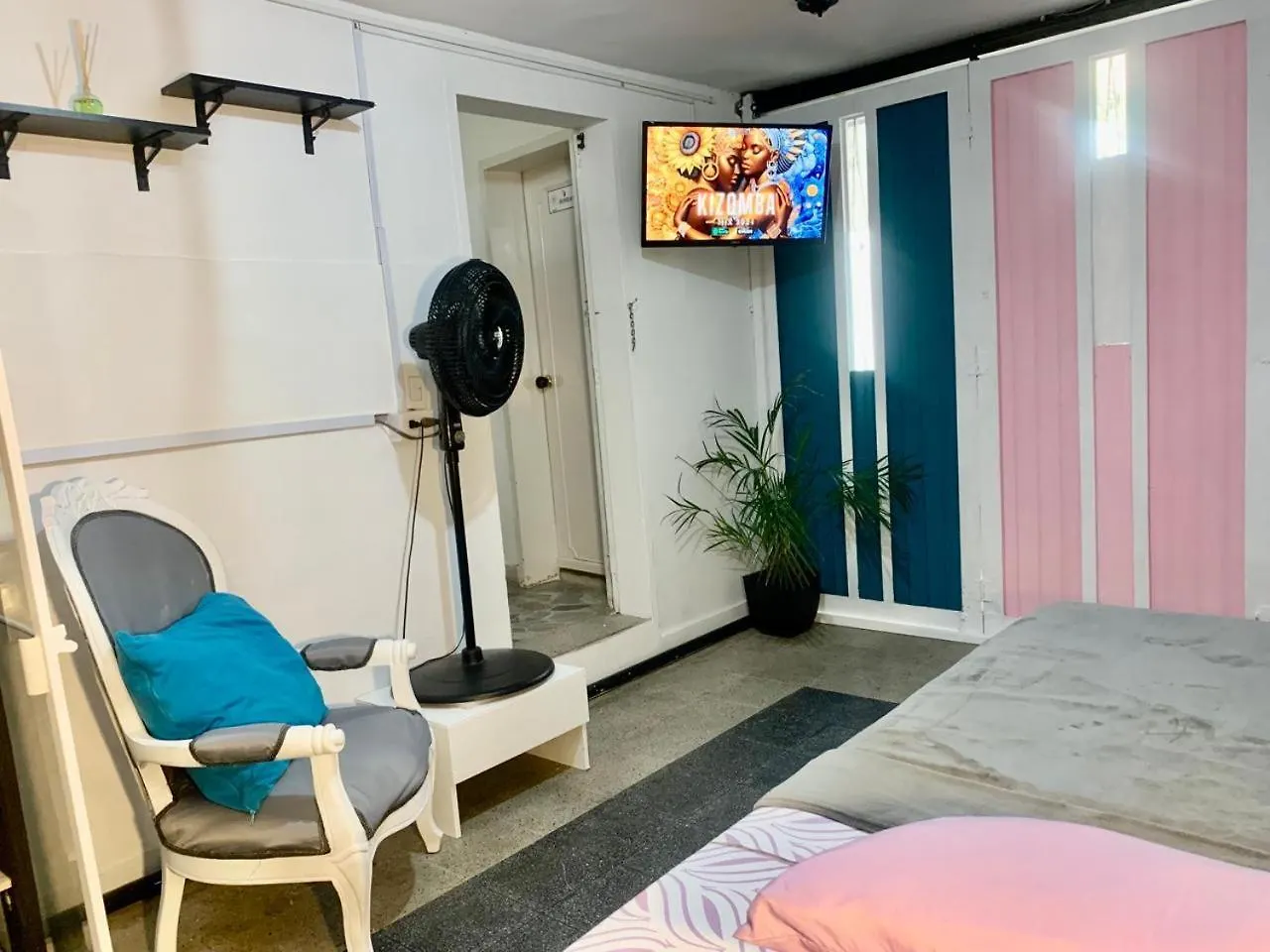 Guest house Accommodation Housetel Cocoon Medellin Colombia