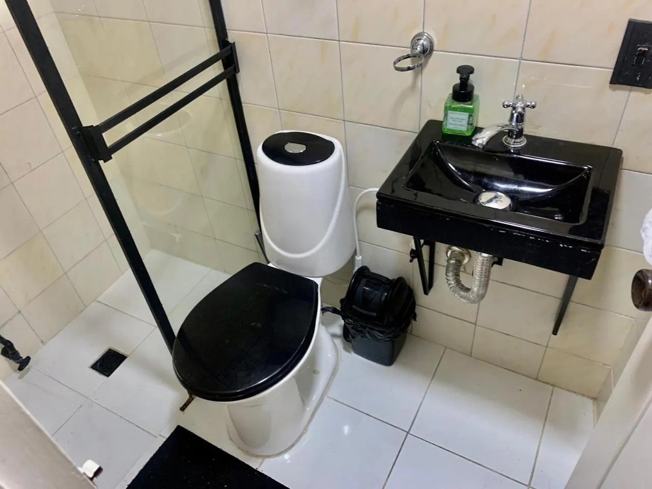 Guest house Accommodation Housetel Cocoon Medellin Colombia